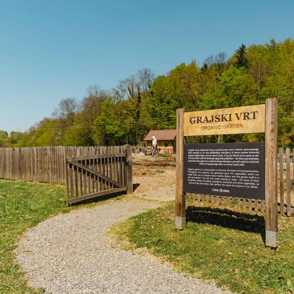 Grajski vrt Otocec 3